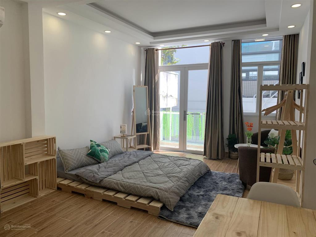 Cho thuê phòng ban công, quận 1 studio ban công siêu rộng gần bùi viện, chợ bến thành, văn lang
