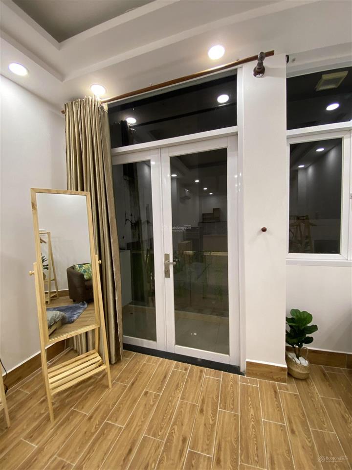 Cho thuê phòng ban công, quận 1 studio ban công siêu rộng gần bùi viện, chợ bến thành, văn lang