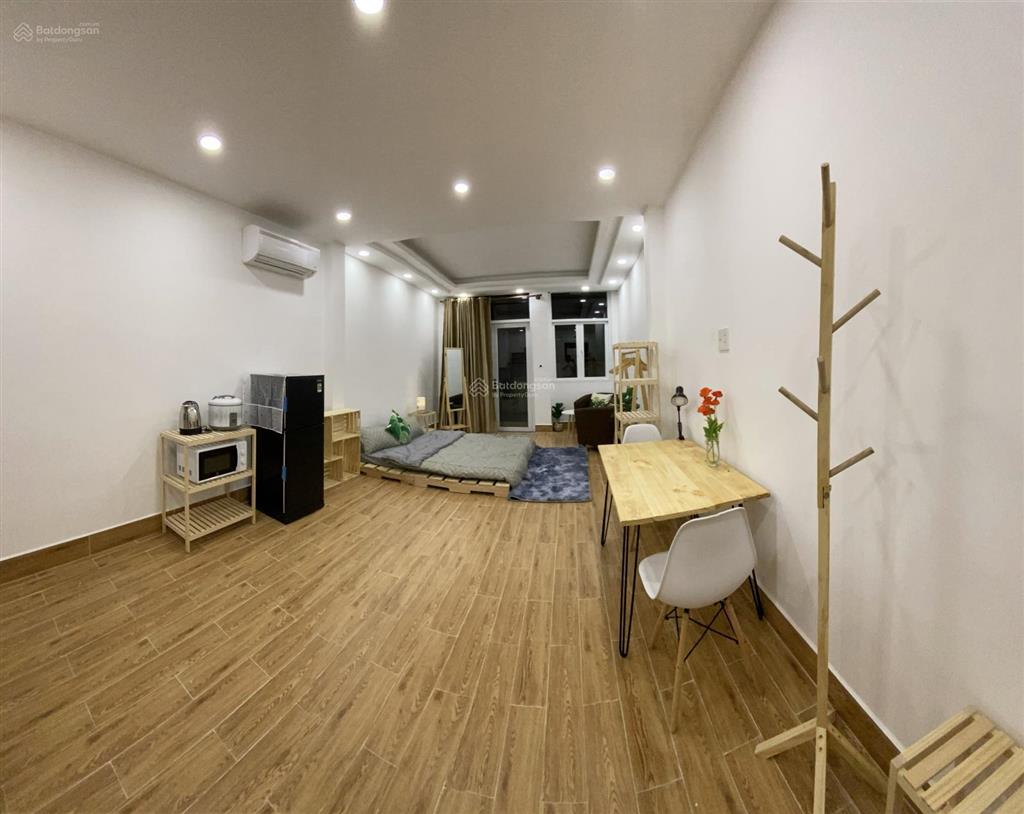 Cho thuê phòng ban công, quận 1 studio ban công siêu rộng gần bùi viện, chợ bến thành, văn lang