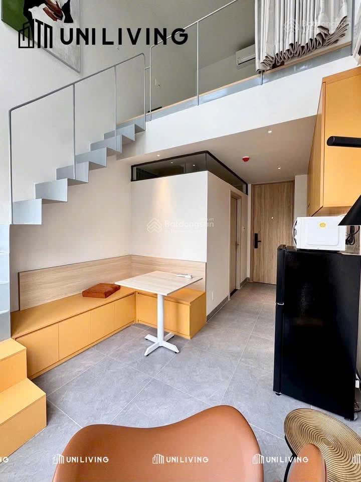 Cho thuê căn hộ duplex trần cao 2m5  tại q3 gần chợ tân định, cv lê văn tám, hồ con rùa quận 1
