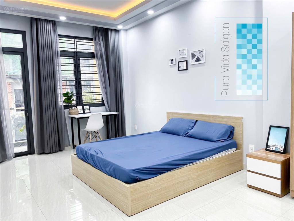 Cho thuê phòng ban công quận 1  mặt tiền đường ban công thang máy | gần đh ueh viện isb