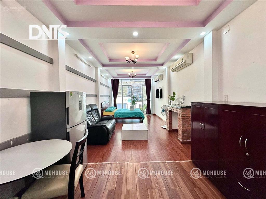 Cho thuê chdv studio 30m ban công thoáng có dọn dẹp vệ sinh đề thám quận 1  gần bùi viện