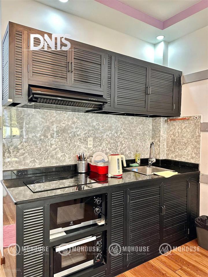 Cho thuê chdv studio 30m ban công thoáng có dọn dẹp vệ sinh đề thám quận 1  gần bùi viện