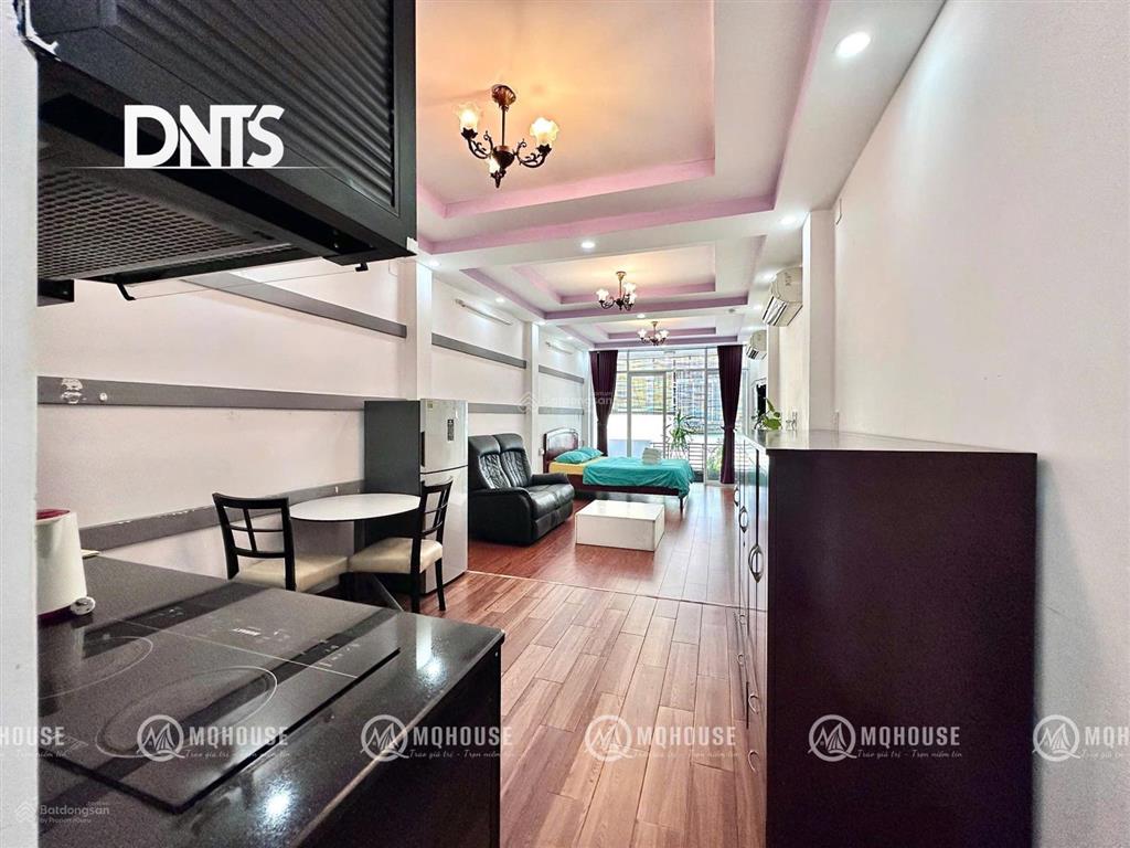 Cho thuê chdv studio 30m ban công thoáng có dọn dẹp vệ sinh đề thám quận 1  gần bùi viện