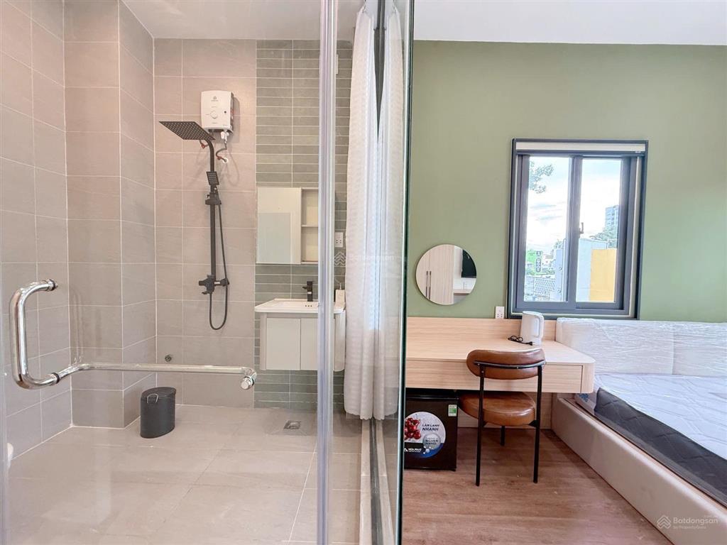 Cho thuê căn hộ 1pn ban công full nội thất tại quận 1 gần vòng xoay phù đổng  chợ bến thành
