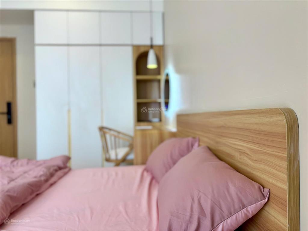 Căn hộ 1 pn ban công tại hbk q10  gần vạn hạnh mall  đh bách khoa  cv lê thị riêng  đh ueh