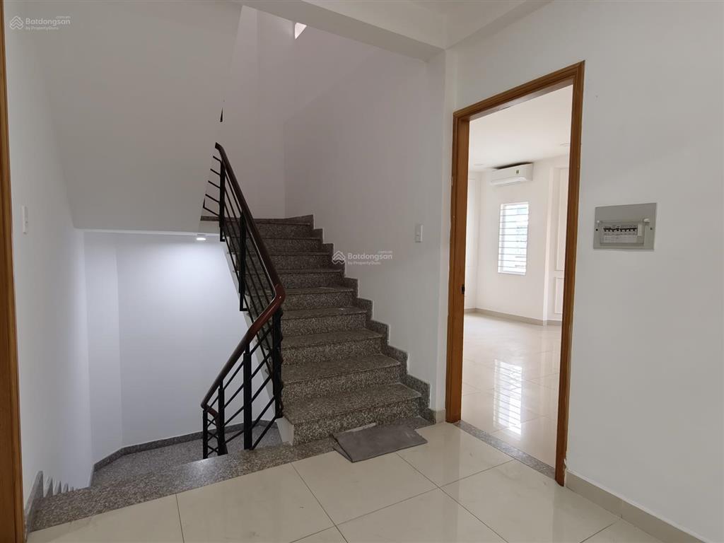 Biệt thự mặt tiền kinh doanh cao thắng  14x10m  7pn  có sân rộng đậu 2 oto