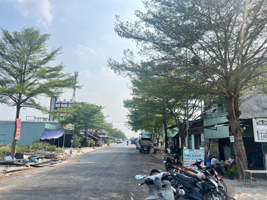 Chủ cần bán nhanh nền đất 130m2, giá 1,68 tỷ còn thương lượng