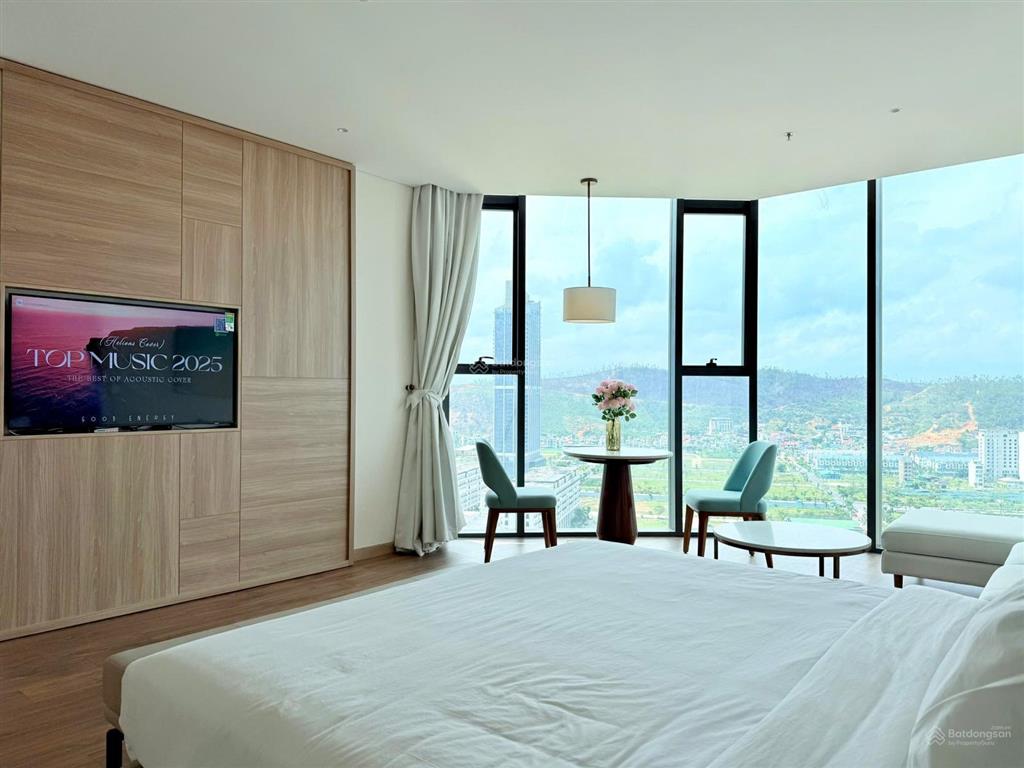 Căn góc b05 cần bán gấp nhanh ngày hom nay chỉ 2tỷ9
