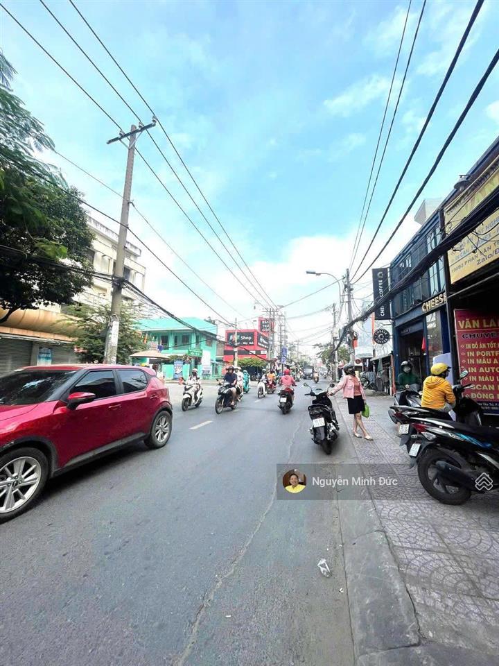 Nóng! bán nhà ngang 10m cực hiếm, mặt tiền phan văn trị, 10x31, tin thật 100%