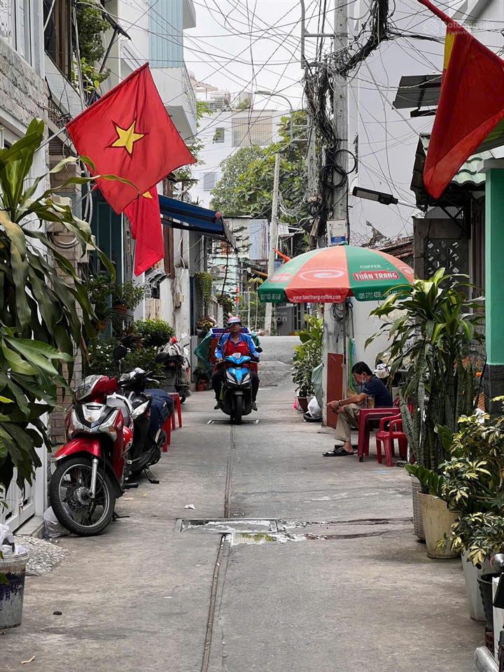 Bán căn hộ dịch vụ 8 phòng đường hẻm 3m phan văn hân