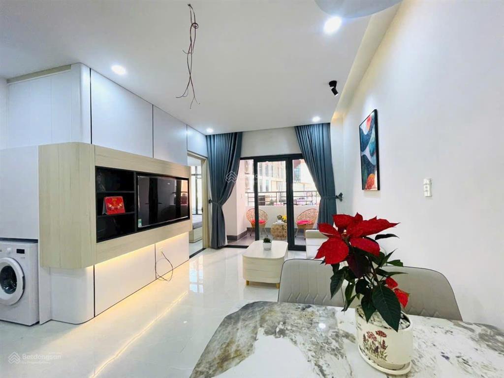 Bán nhà mặt tiền hẻm xe hơi 10m nguyễn hữu cảnh