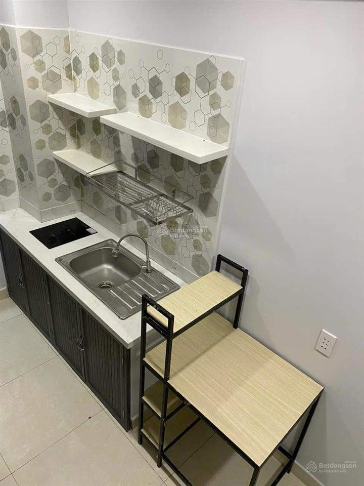 Bán tòa nhà chdv 11 phòng gần 100m² đường bạch đằng