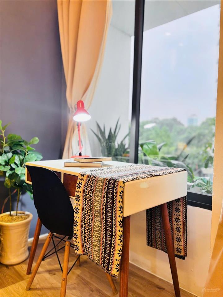 Bán nhà nở hậu hẻm 4m, 5 tầng 4.5x13.7m đường phan văn hân