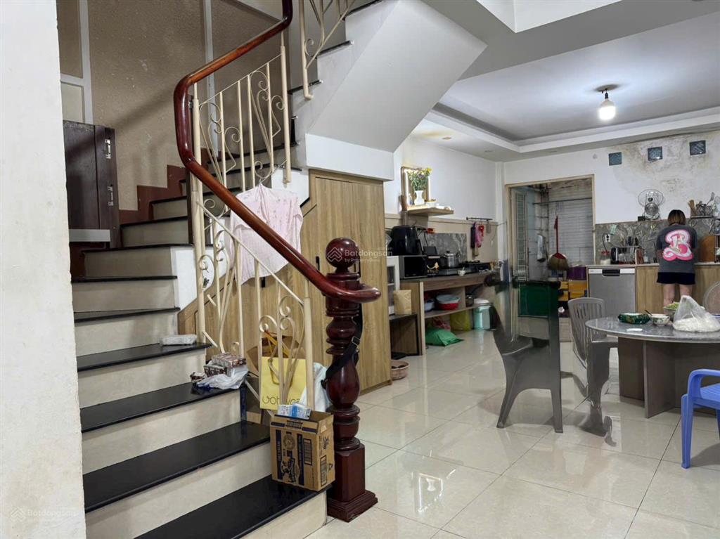 Bán nhà hẻm ô tô 8m, kết cấu đẹp 4,5x24m, 5 tầng hoàn công nguyễn văn khối