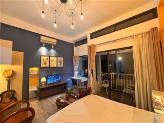 Bán chdv ngay q1  4 tầng 70m²  nở hậu 4,75m phan văn hân