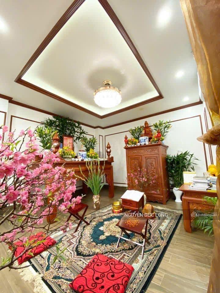 Ngõ 135 phố đồng cổ  tây hồ 38/50m2x7 tầng  ôtô đỗ cửa  mt 7m  cách 1 nhà ra phố  chào 16,5 tỷ