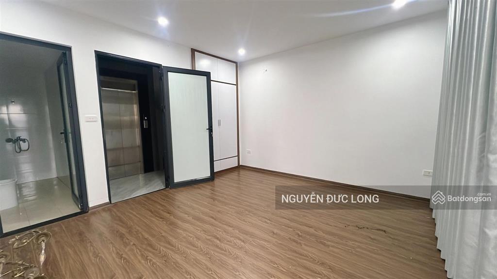 Vạn bảo  ba đình 48m2 x 6 tầng  ôtô tránh, ôtô vào nhà  mt 4,7m  giá 23,9tỷ  ở và kinh doanh