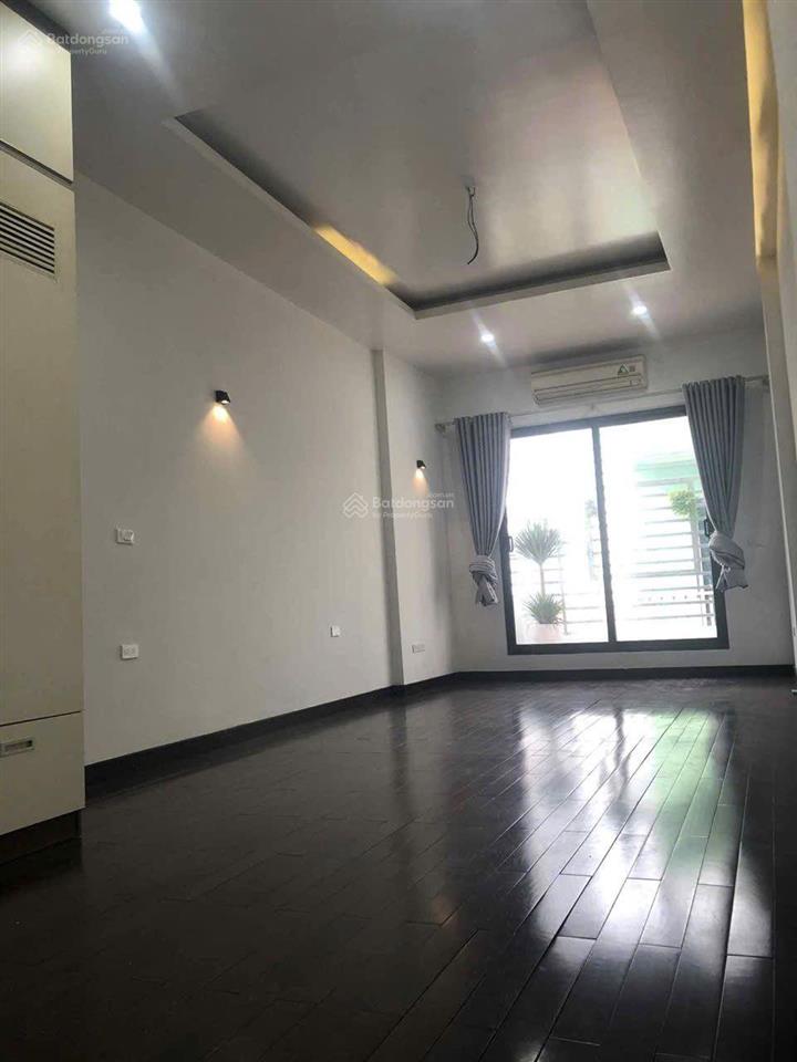 Chủ cần thanh khoản gấp ngõ 472 lạc long quân 56m x 5 tầng  mt 3,6m chào 19 tỷ có thương lượng.