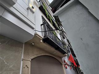 Bán nhà đường đồng cổ  tây hồ 7 tầng  33/37m thang máy , mặt tiển rộng 5,5m chào 18,5 tỷ.