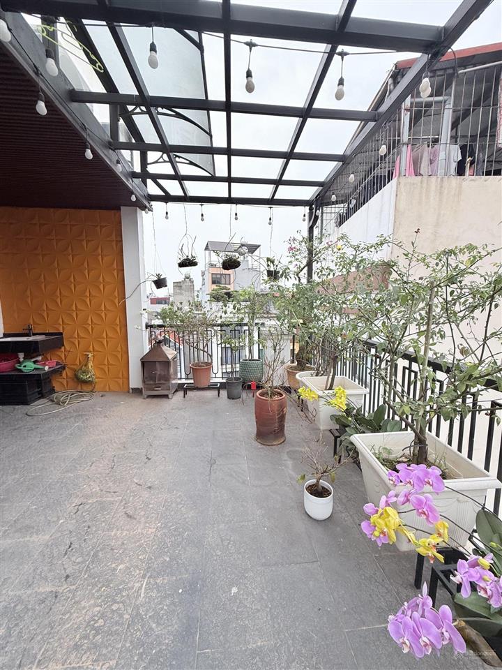 Bán nhà đường đồng cổ  tây hồ 7 tầng  33/37m thang máy , mặt tiển rộng 5,5m chào 18,5 tỷ.