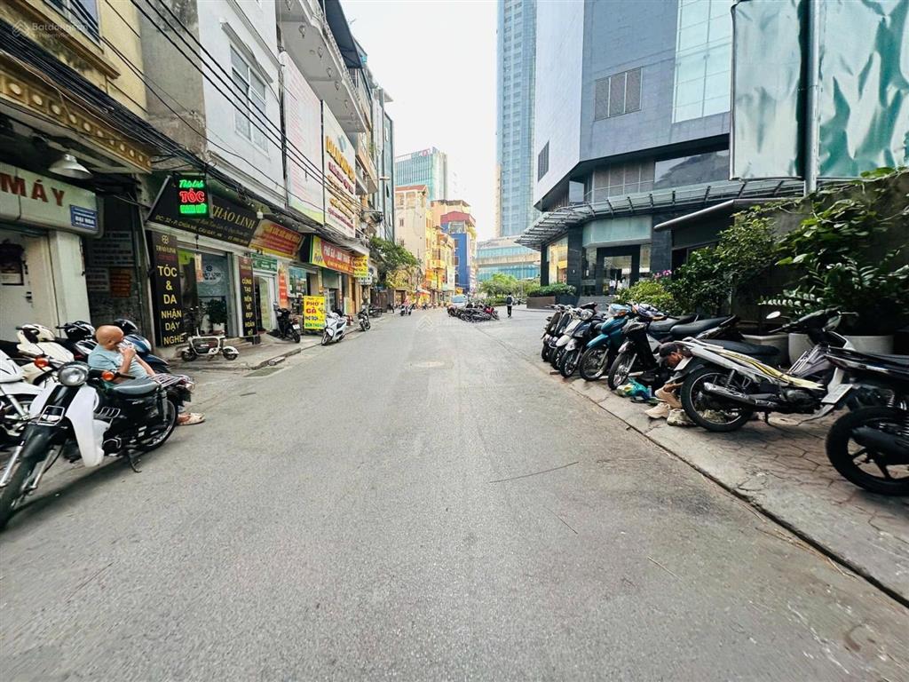 Nhà riêng đẹp ở phố chùa hà, 16,5 tỷ, 61 m2, 10pn, 11wc,