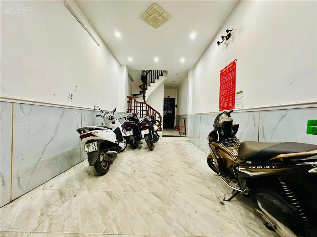 Nhà riêng đẹp ở phố chùa hà, 16,5 tỷ, 61 m2, 10pn, 11wc,