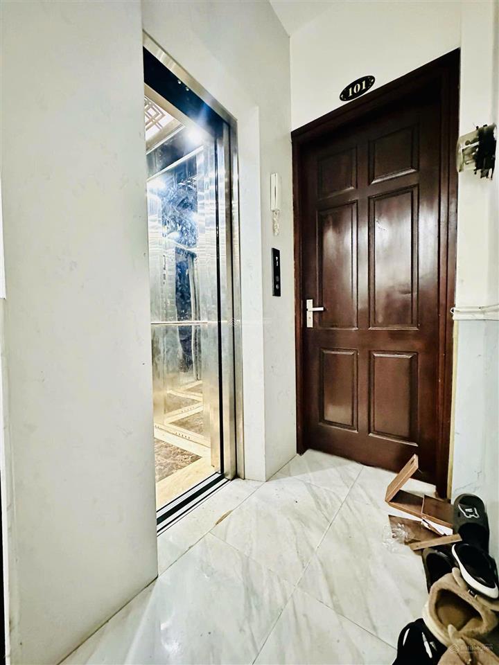 Nhà riêng đẹp ở phố chùa hà, 16,5 tỷ, 61 m2, 10pn, 11wc,