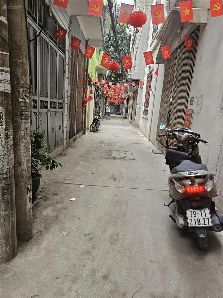 Nhà đẹp 36m ngõ 269 lạc long quân, cầu giấy 4 tầng  mt 5,7m  chào 10,5 tỷ, nhàlô góc, ngõ thông