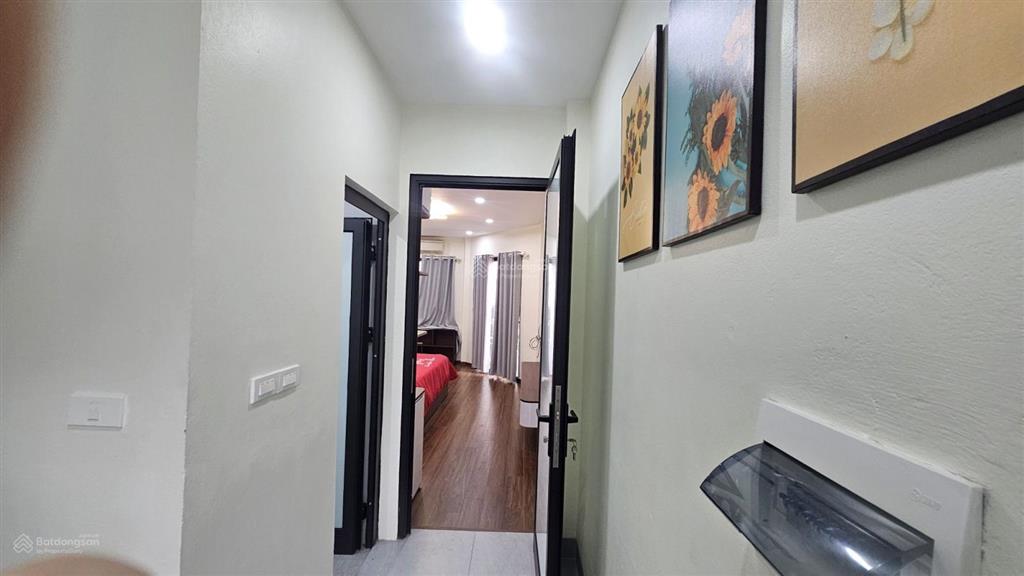 Nhà đẹp 36m ngõ 269 lạc long quân, cầu giấy 4 tầng  mt 5,7m  chào 10,5 tỷ, nhàlô góc, ngõ thông