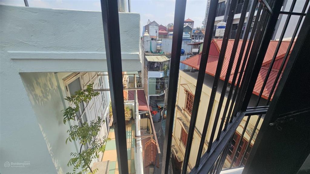 Nhà đẹp 36m ngõ 269 lạc long quân, cầu giấy 4 tầng  mt 5,7m  chào 10,5 tỷ, nhàlô góc, ngõ thông