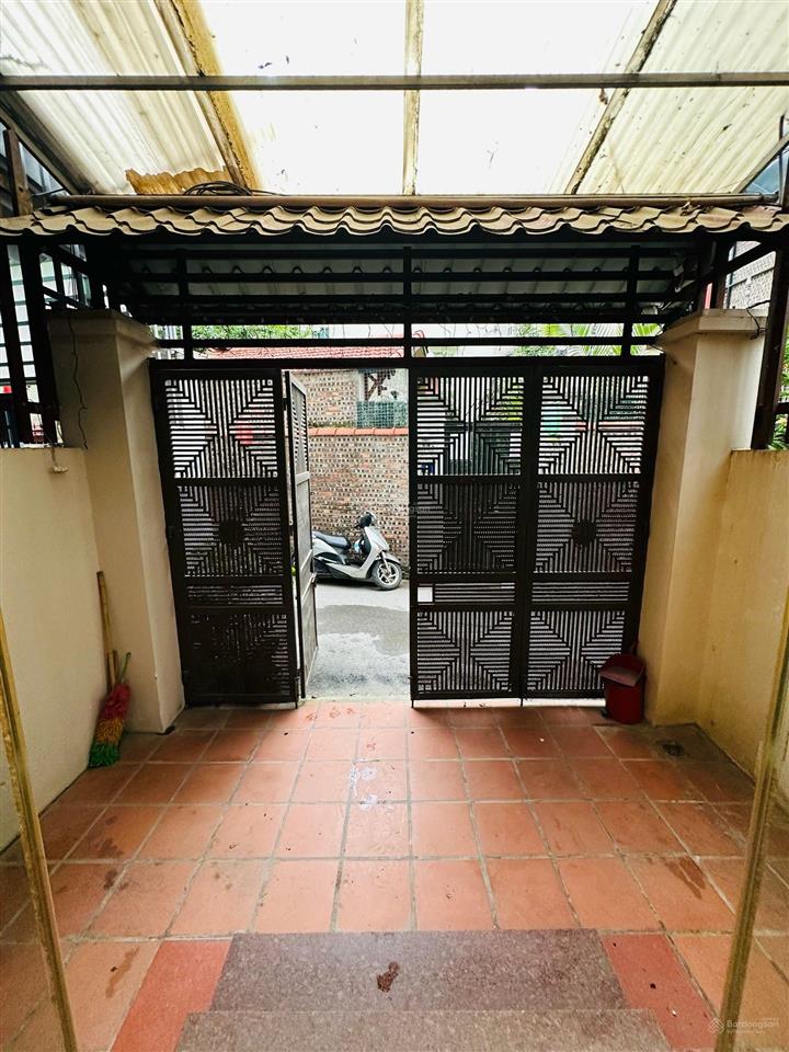 Bán nhà ngõ 656 lạc long quân | 73m²x 5 tầng | mặt tiền 4,2m | ngõ thông | 27 tỷ thương lượng