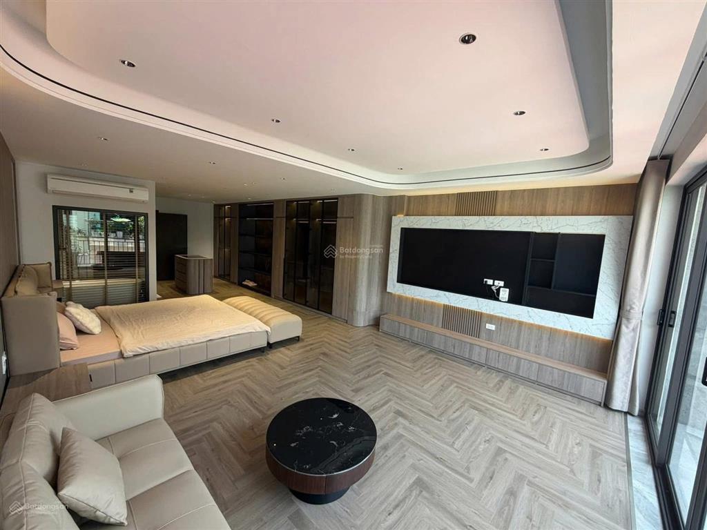 Vĩnh ninh, ô tô vào nhà, 76m2, 5 tầng ngõ thông, 6.7 tỷ