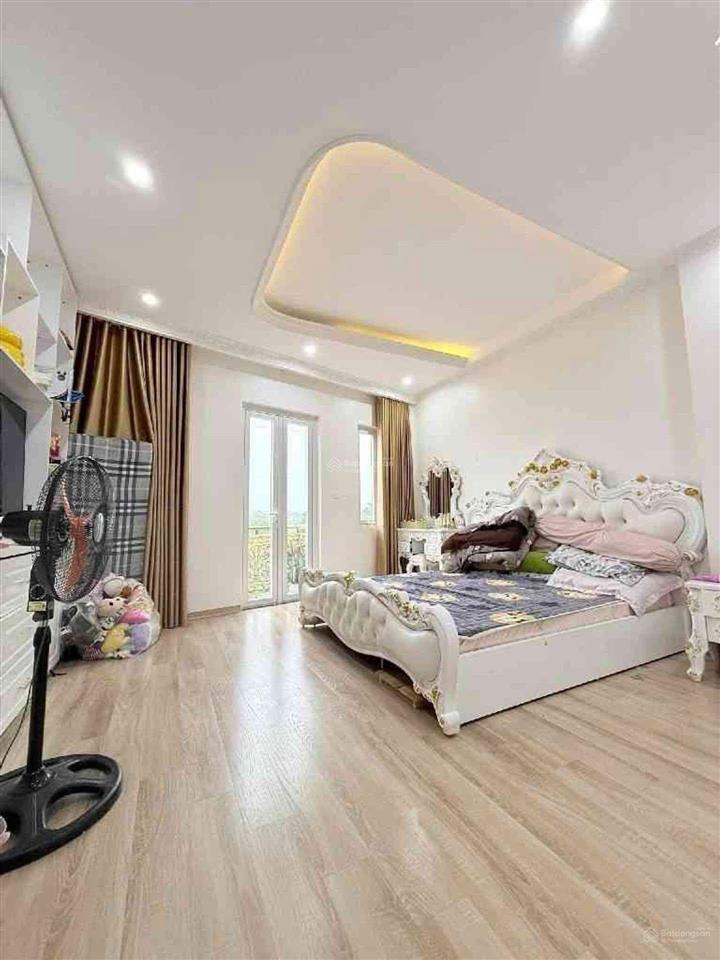 Yên ngưu, ngay 298 ngọc hồi, gần linh đàm 50m2, 5 tầng 6 tỷ, ô tô vào nhà