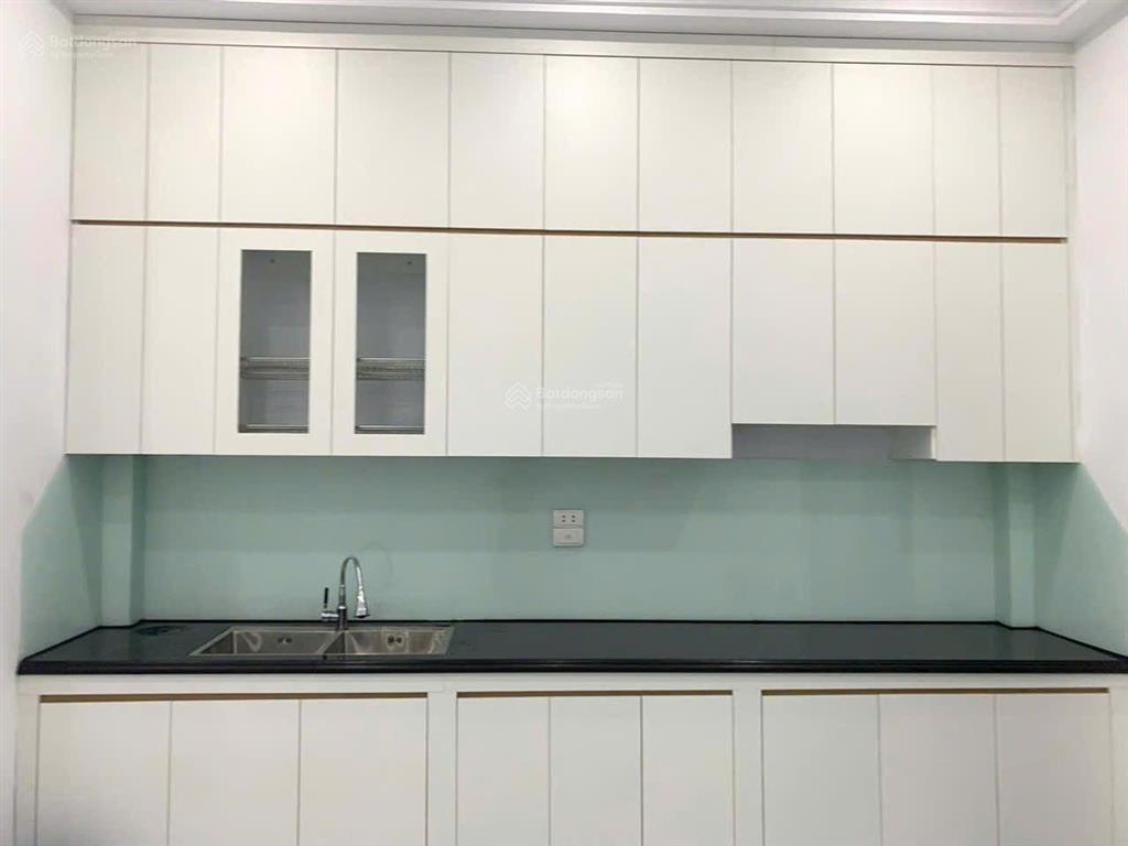 Quỳnh đô, vĩnh ninh, 55m2, 5 tầng chỉ 4.7 tỷ, đầu ngõ là chợ bãi gửi ô tô