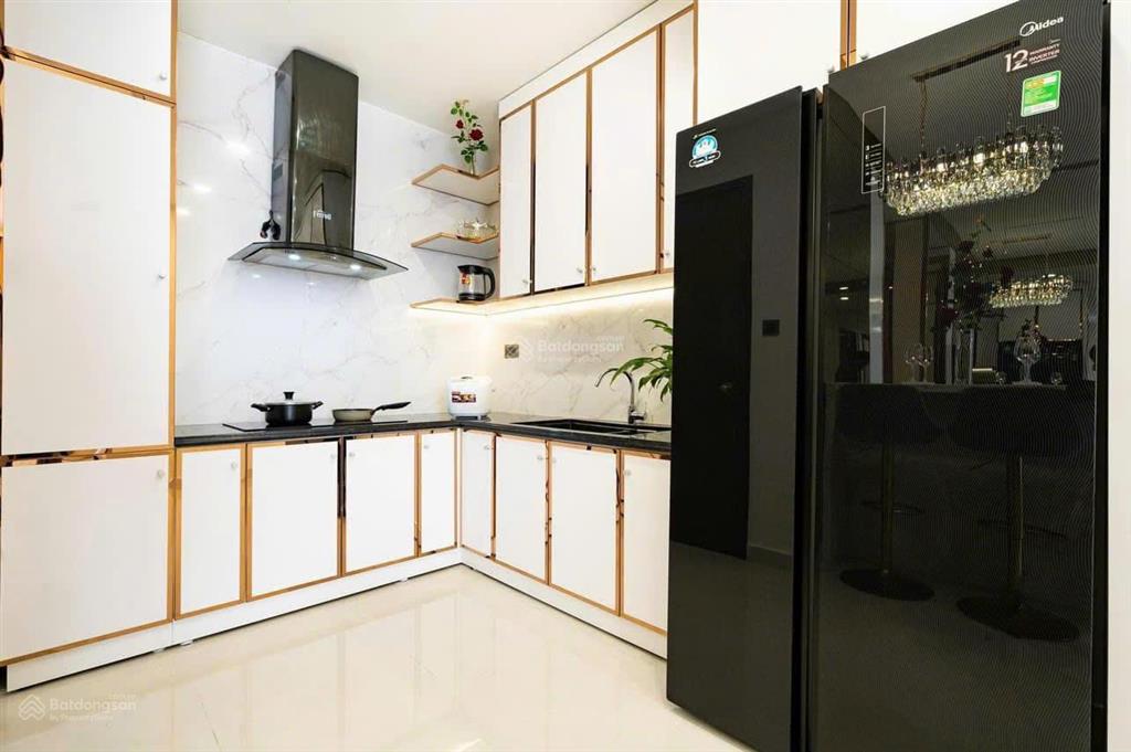 Cho thuê căn hộ lucky palace, quận 6, 80m2, 2pn, giá 9,9 triệu, ở ngay,  0943 245 *** huy