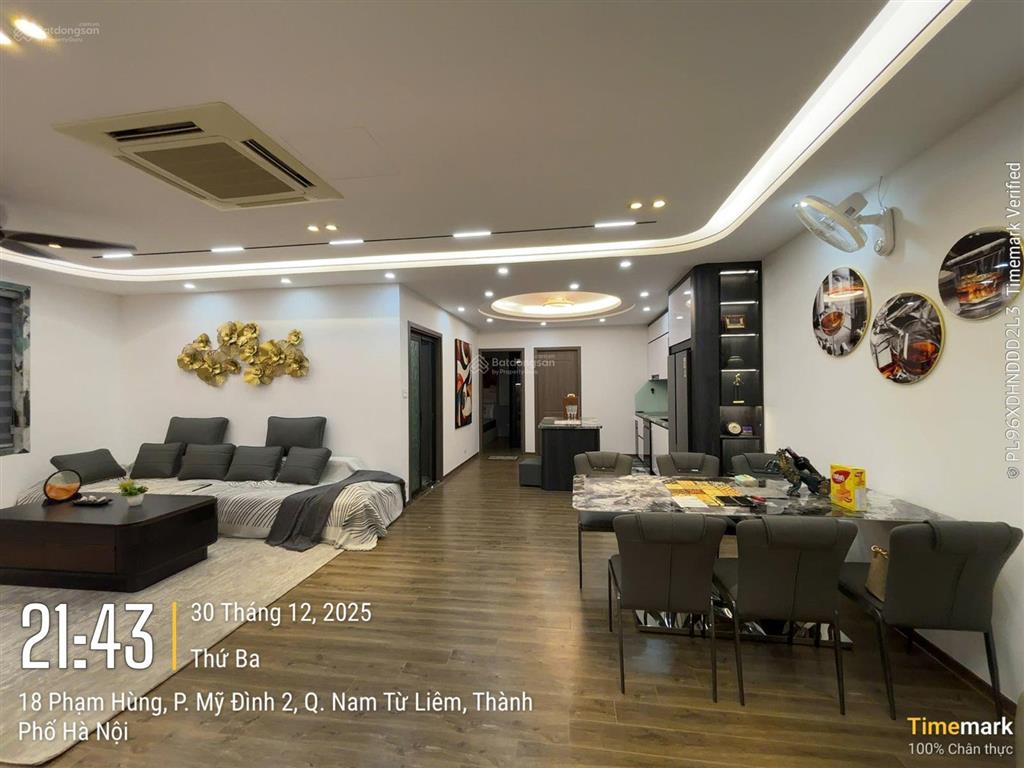 Bán căn hộ 4 phòng ngủ giá 7.5 tỷ nội thất cao cấp tòa big tower số 18 phạm hùng.  0988 669 ***