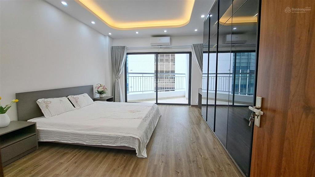 Tôi bán căn hộ tòa n09 thành thái 130m2 view công viên cầu giấy giá 10.3 tỷ