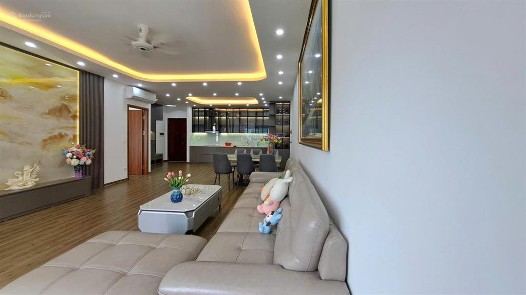 Tôi bán căn hộ tòa n09 thành thái 130m2 view công viên cầu giấy giá 10.3 tỷ