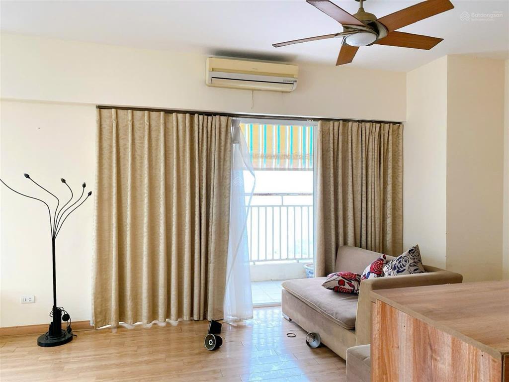 Chcc tòa n09 thành thái  cầu giấy 131m2 giá 10,5 tỷ 3 phòng ngủ.  0988 669 ***
