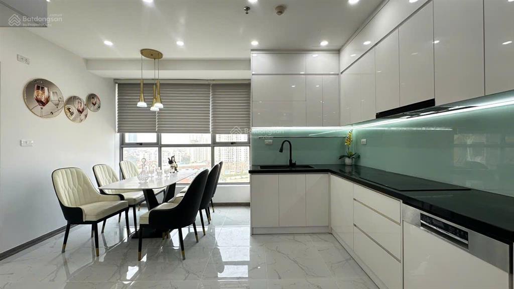 Bán căn hộ condominium 259 yên hòa 90m2, 3 ngủ nhà đẹp ở ngay giá 7.1 tỷ, có slot oto
