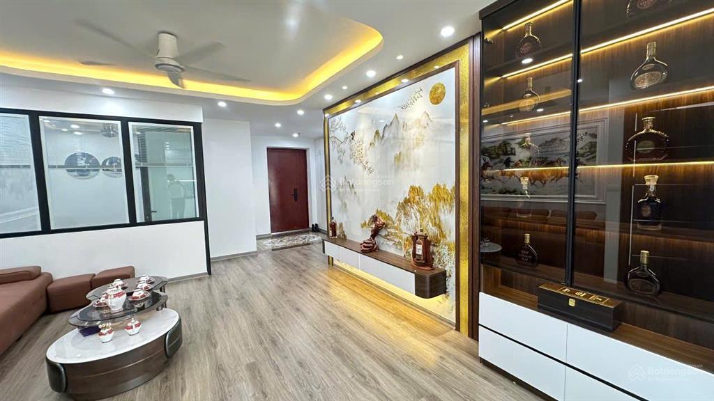 Bán căn hộ condominium 259 yên hòa 90m2, 3 ngủ nhà đẹp ở ngay giá 7.1 tỷ, có slot oto