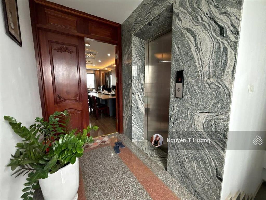 Hiếm  nhà phố trung kính cầu giấy  nhà phân lô ô tô tránh vỉa hè, vừa ở vừa kinh doanh