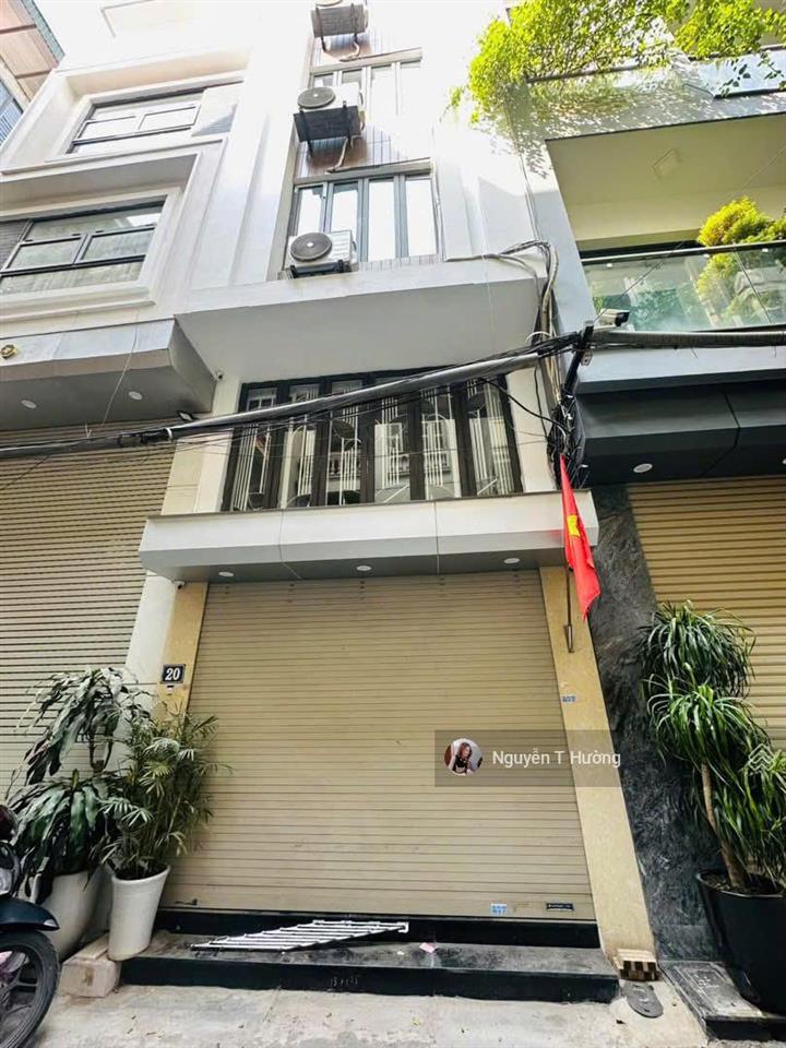 Hiếm  nhà mới trung tâm cầu giấy  7 tầng thang máy, ô tô đỗ cạnh nhà