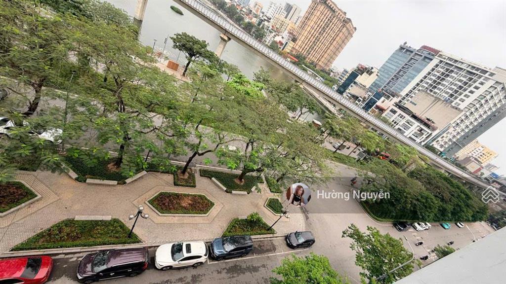 Hiếm hoàng cầu  gần vườn hoa trần quang diệu  ô tô chạy vòng quanh 50m dân xây cực chắc