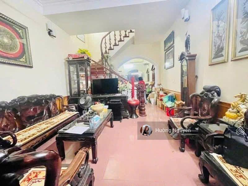 Hiếm cầu giấy  phân lô cán bộ  ô tô chạy vòng quanh  48m mặt tiền 4.5m cực đẹp
