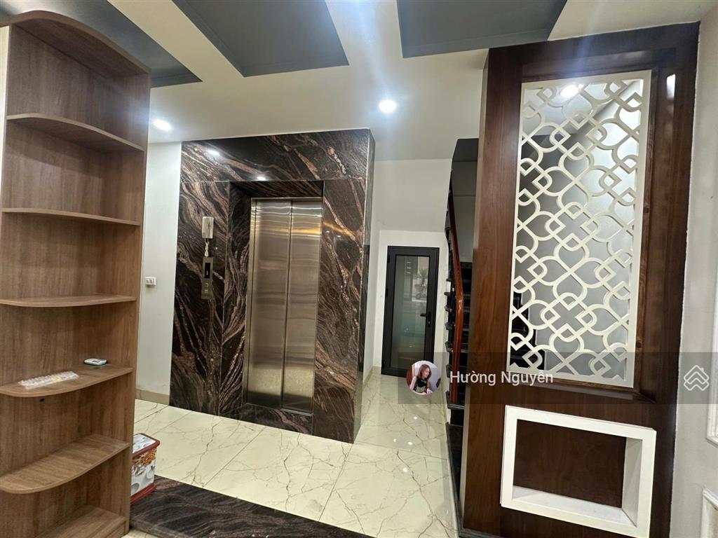 Hiếm  phố đỗ quang cầu giấy nhà mới 65m2  7 tầng thang máy