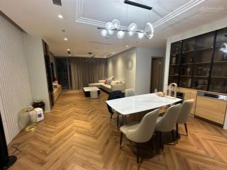 Bán ch 3pn full đồ đẹp vinhomes nguyễn chí thanh, căn góc, hướng đông nam trục hiếm, view đẹp