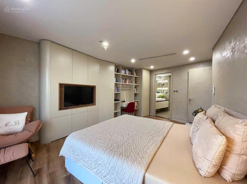 Gia đình có việc gấp cần tiền bán nhanh căn 3 ngủ 104m² green park tower dương đình nghệ