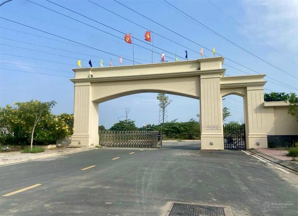 Bán đất 5400m2 tại 400 phạm hữu lầu, nhà bè, 125 tỷ vnd